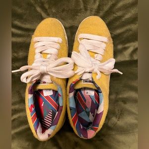 Women’s Vintage Tennis Ball Puma Sneakers